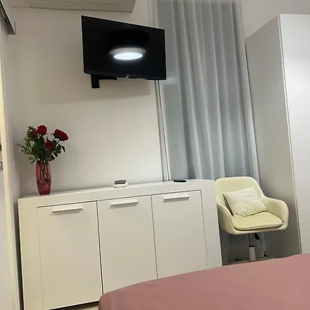Chloe Vacanze 3* Jesi